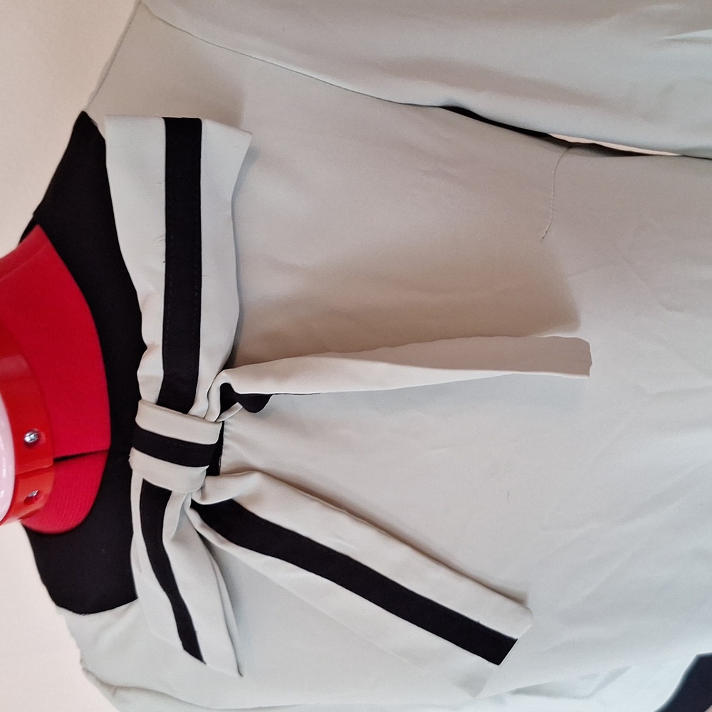 Pre-owned The Queens Gamit Costume Dress w/ bow & pockets Size XS - Picture 6 of 11